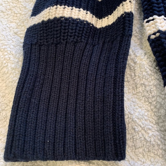 J Crew Woman’s 100% Cotton Boatneck Sweater. Size Medium. Gently Used. - Picture 8 of 12